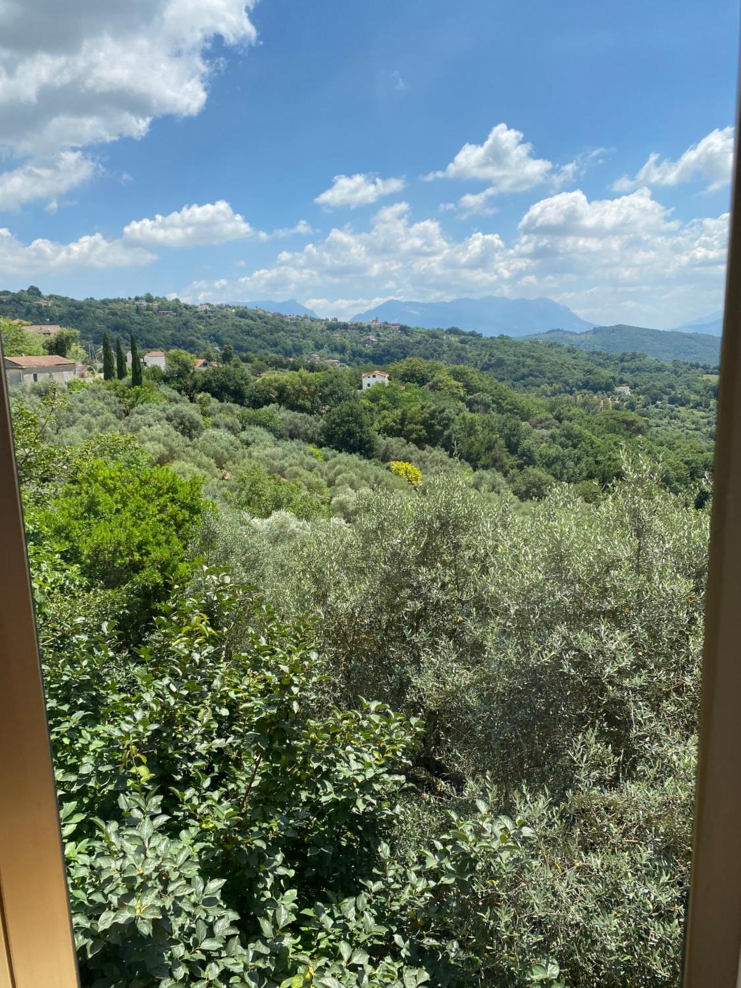 Appartamento Sotto La Torre Caiazzo Esterno foto