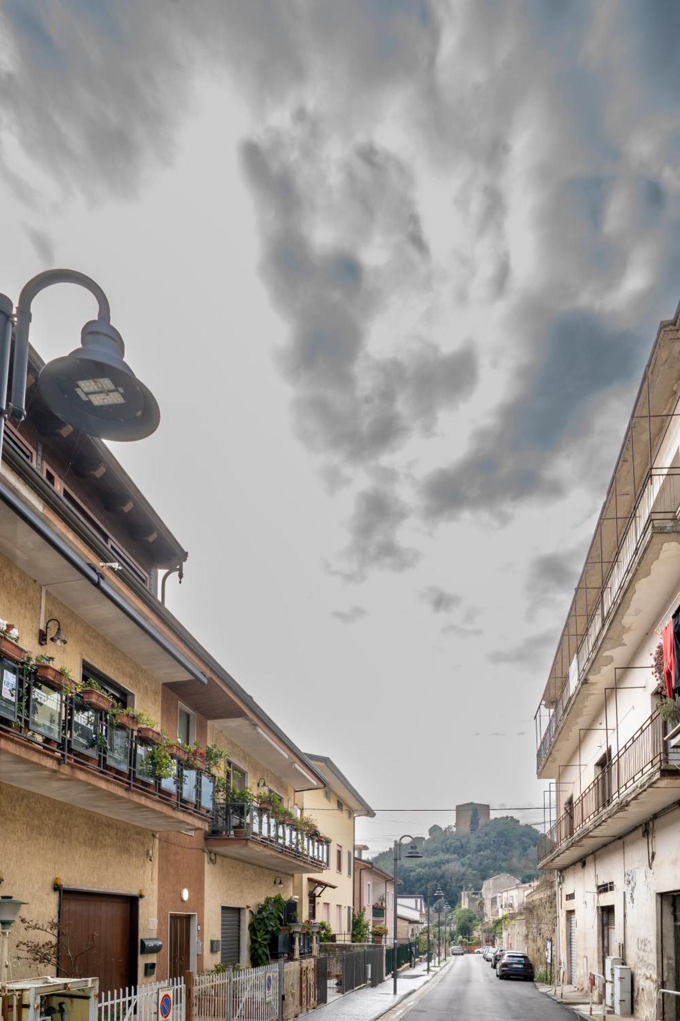 Appartamento Sotto La Torre Caiazzo Esterno foto